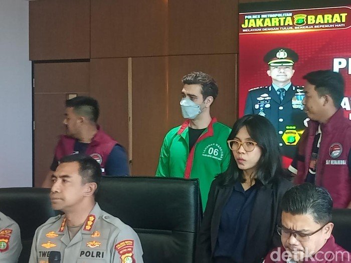 fachri-albar-1745479680551_43