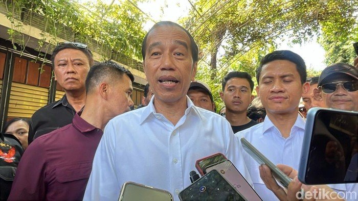 jokowi-1744782565643_169