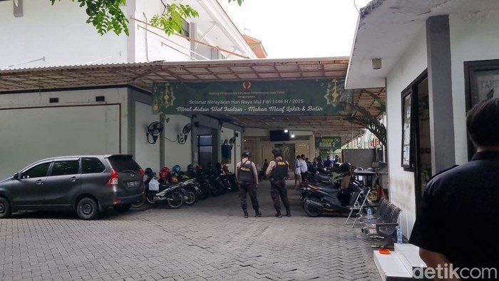 koni-jatim-jalan-kertajaya-digeledah-kpk-1744706091470_169